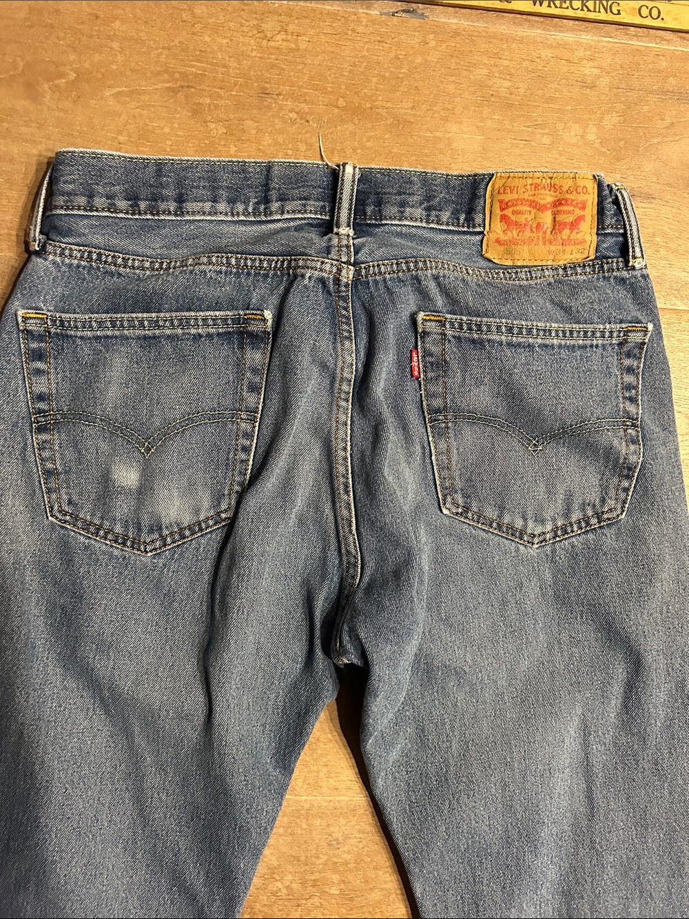 Levi's Men's Straight Leg Blue Denim Jeans - Picture 3 of 5
